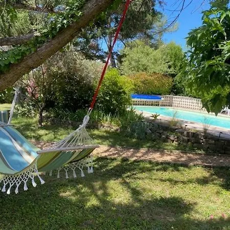 Villa Au Calme Dans Les Pins Avec Piscine Alès
